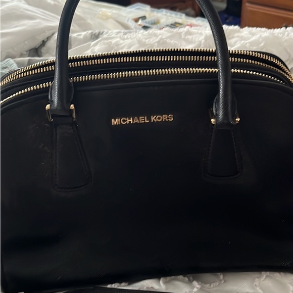 Michael kors purse - Picture 6 of 6